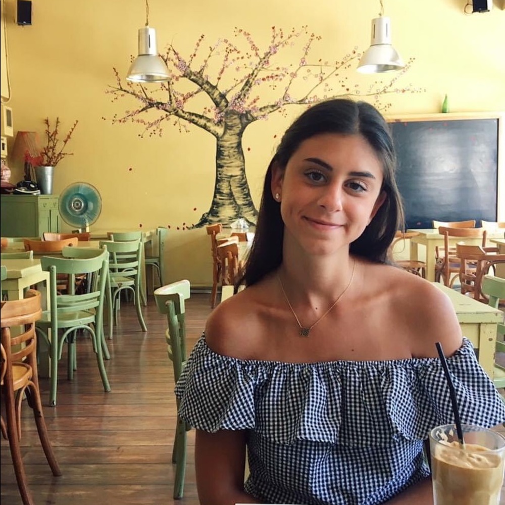 Meet your Posher, Stephanie